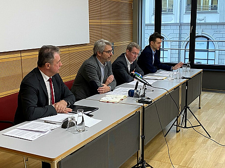 Vollständige Nachricht