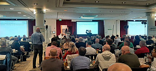 Mehr als 270 Teilnehmer: Die Betriebsrätefachkonferenz von GDL und BBuK in Stuttgart. © Stefan Mousiol 