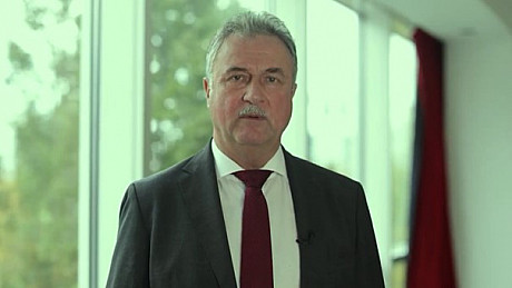 Vollständige Nachricht