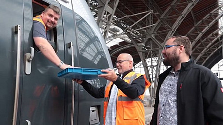 Vollständige Nachricht